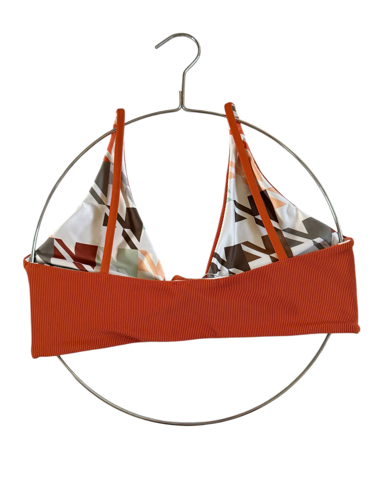 (L) Knot top: Neutral + ribbed Rust
