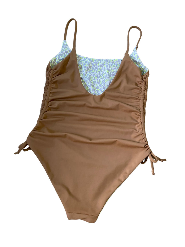 (S) Side-scrunch Onesie: Lime cheetah + Mocha
