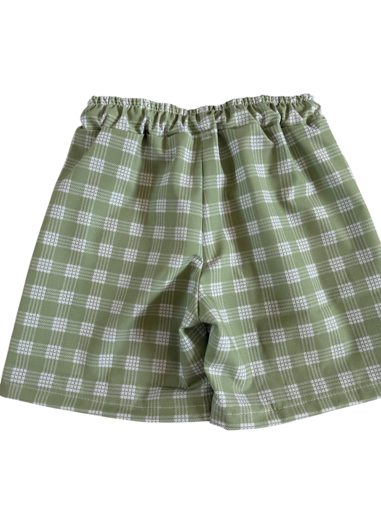 Ky Shorts (Boys 7): Green Palaka