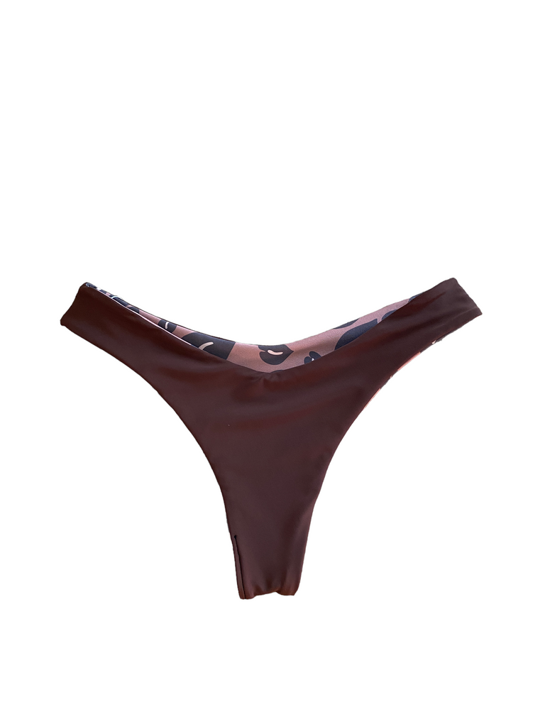M Ashley Bottom - Anthurium + Brown